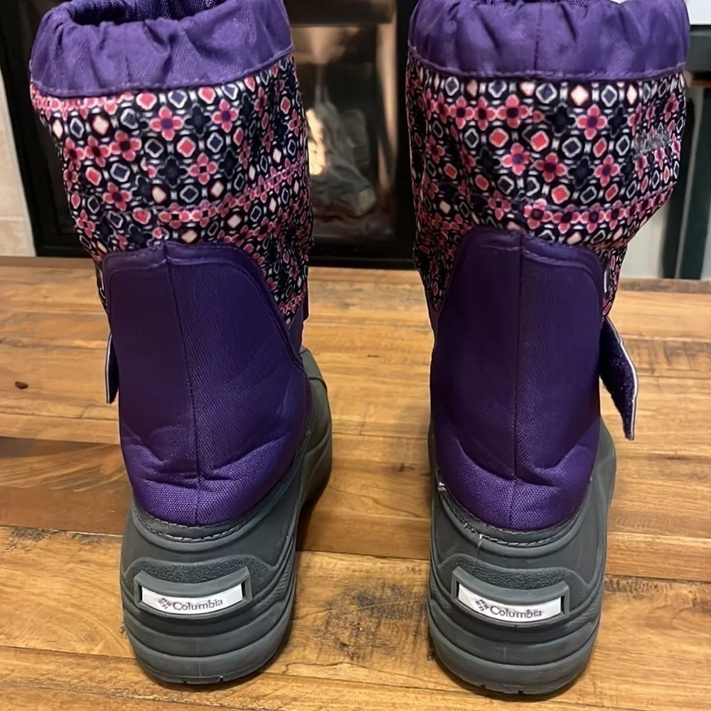 COLUMBIA Rain/Snow boots, size 6 , felt liners, in very good condition